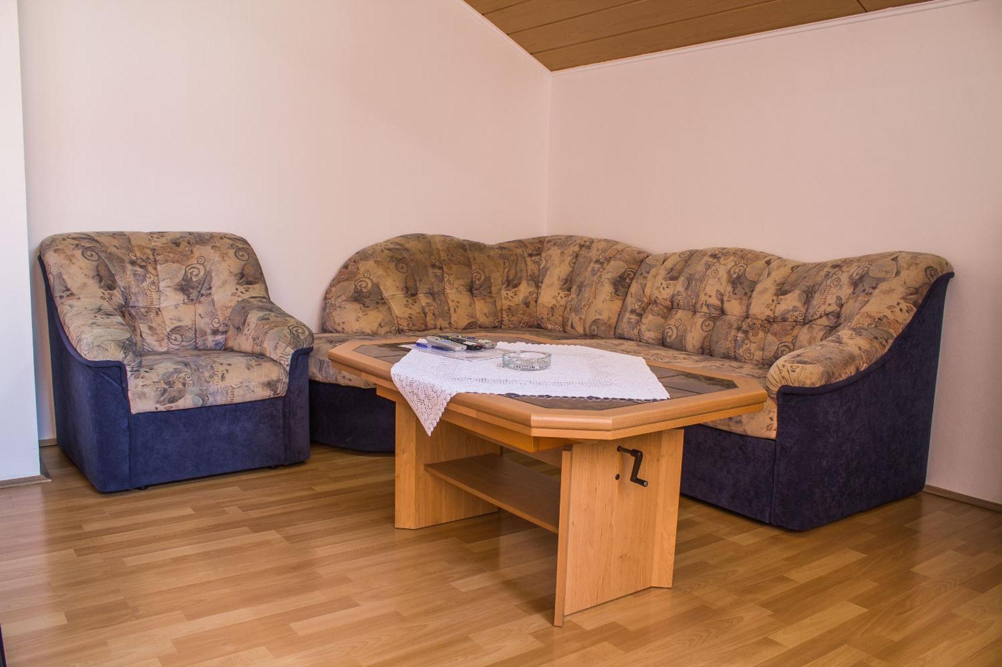 Apartment Pavlesic Слуни Экстерьер фото