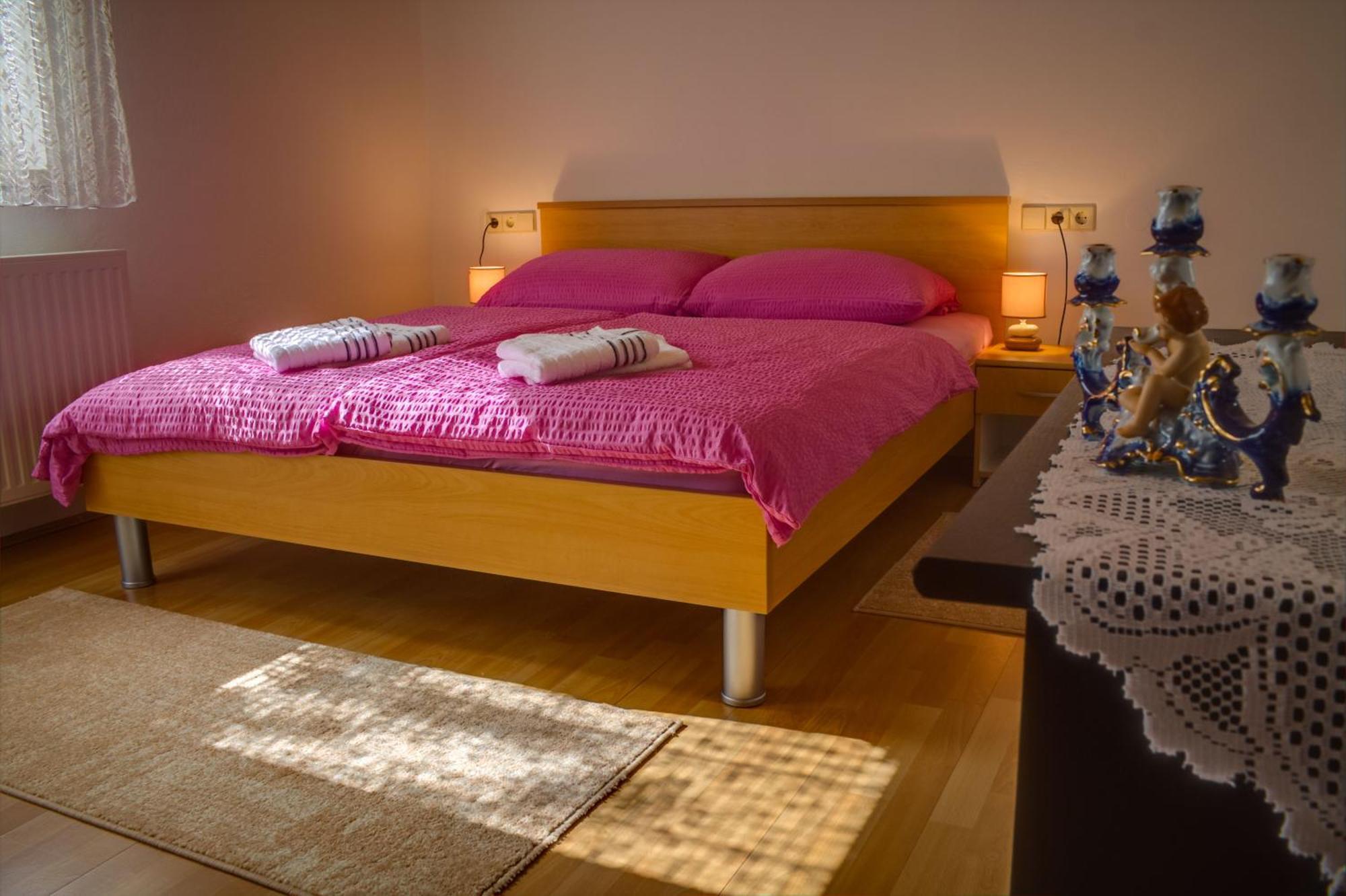 Apartment Pavlesic Слуни Экстерьер фото