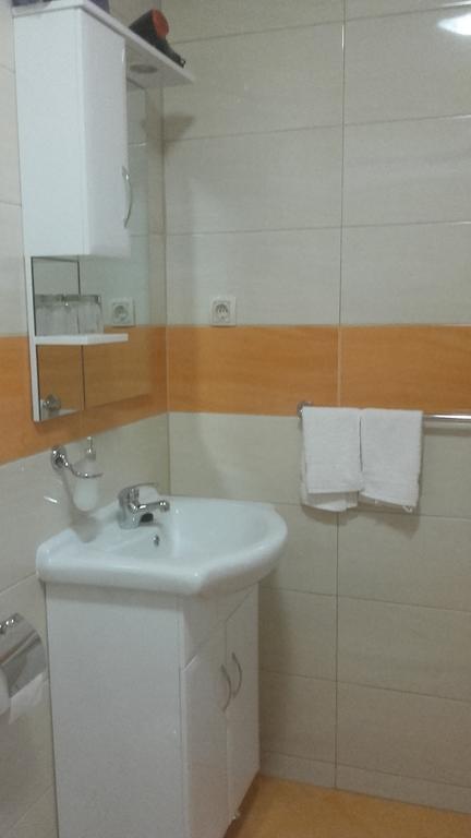 Apartment Pavlesic Слуни Экстерьер фото