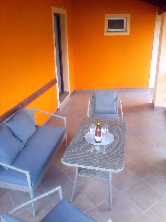 Apartment Pavlesic Слуни Экстерьер фото